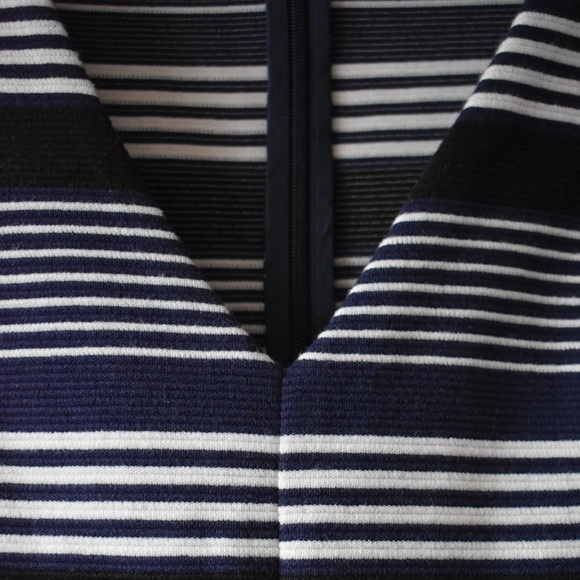 Madewell Navy and White Stripe Dress with Pockets - Picture 5 of 7